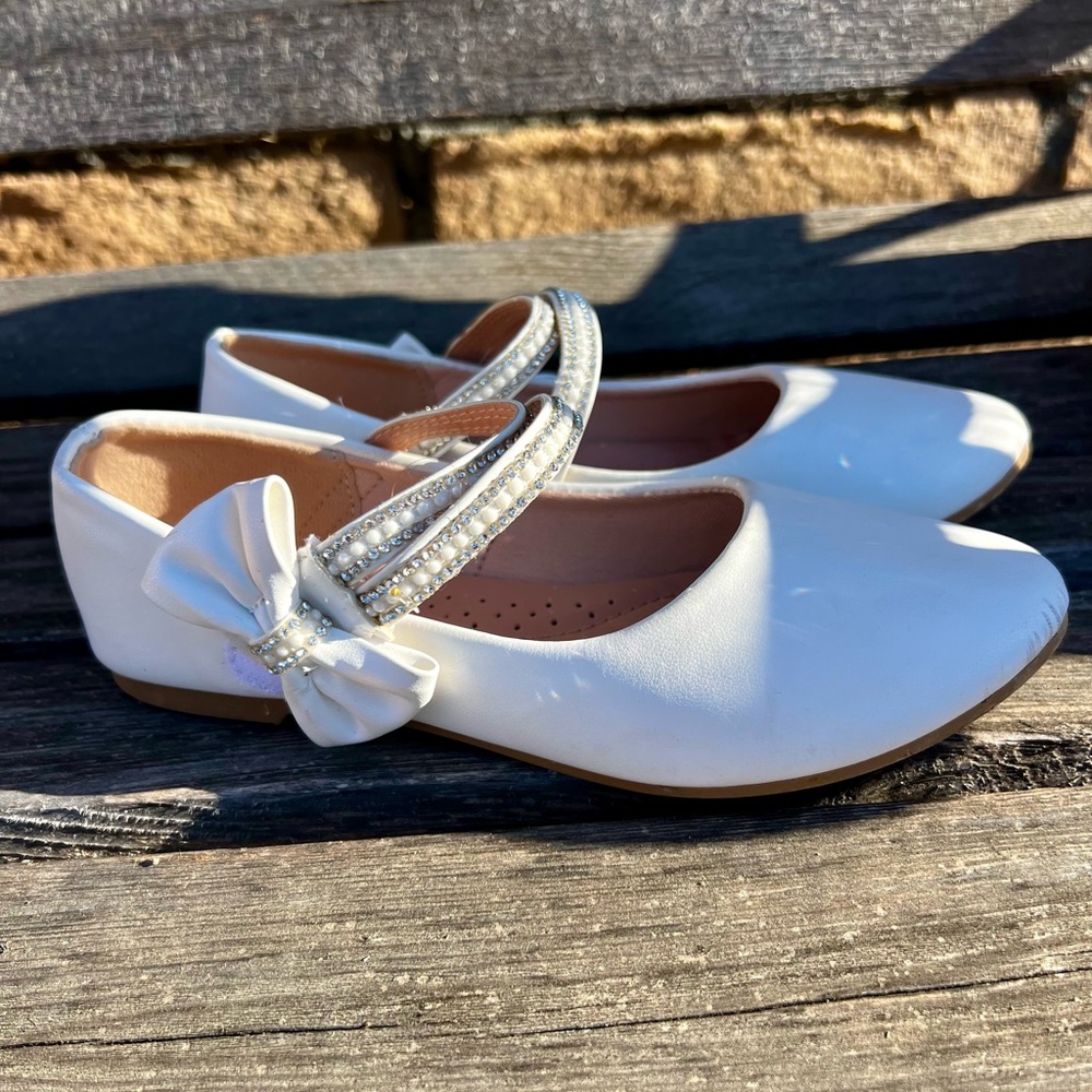 Formal shoes